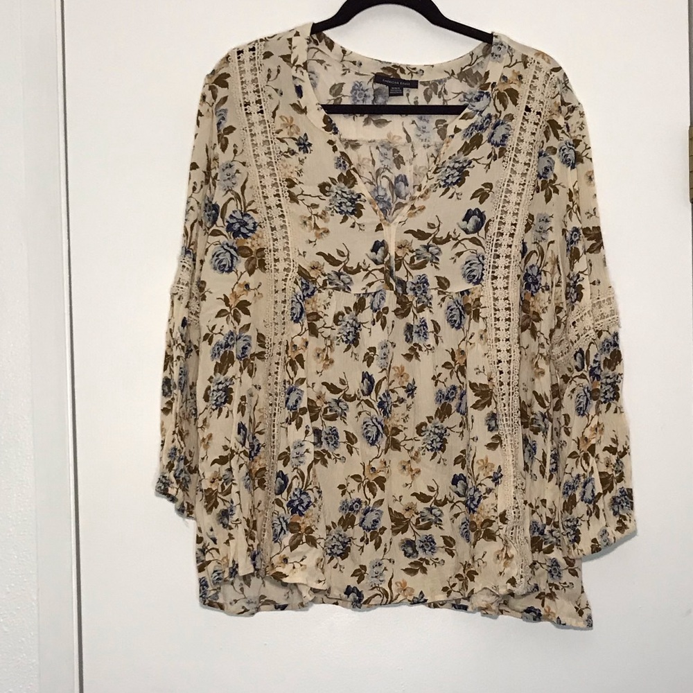 🌹American Eagle 3/4 Sleeve Peasant Top
